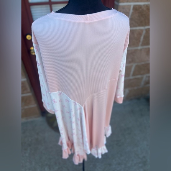 Pink & White Bow Top - Picture 3 of 4